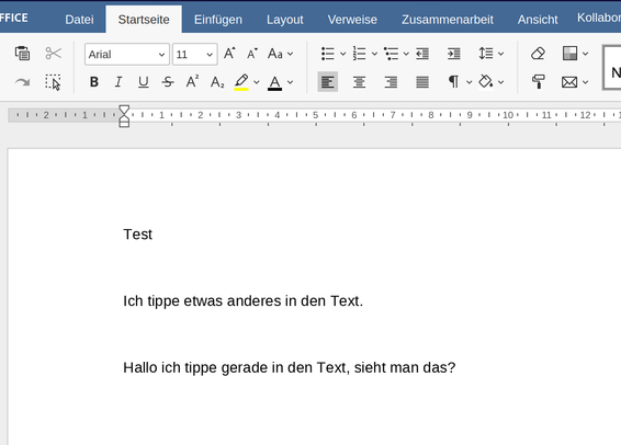 Jetzt nach dem Neuladen sieht man die Sätze von den beiden Usern gemeinsam im Dokument. 