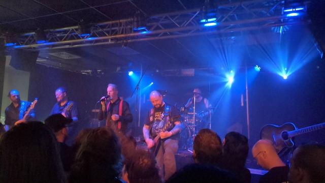 Geïst
https://www.metal-archives.com/bands/Ge%C3%AFst/36243