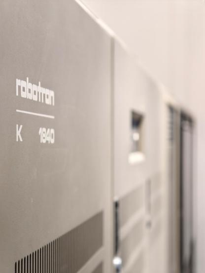 A snapshot from an 1980s Robotron machine from the Technische Sammlung Dresden, where we started. It's a grey picture of a grey machine, excitingly boring 