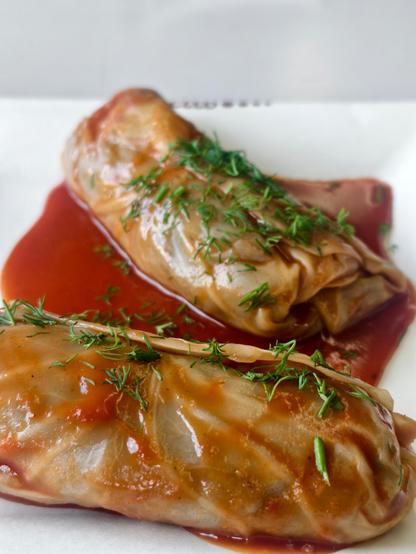 Picture of a vegan cabbage served by the Polish railway 
